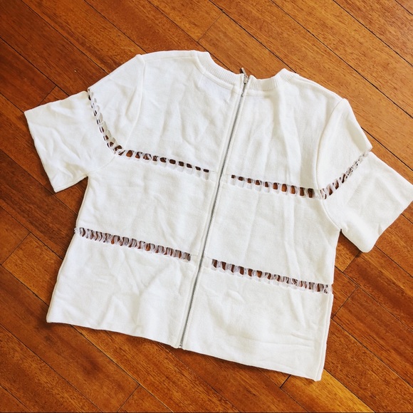 J.O.A. White Distressed Hole Sweater Top Zipper M - Picture 3 of 4